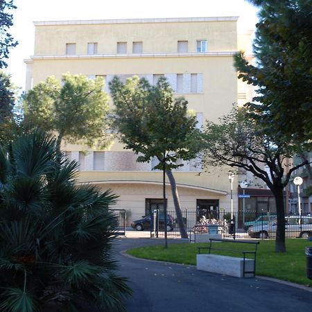 Phi Hotel Ambra Pescara Exteriör bild
